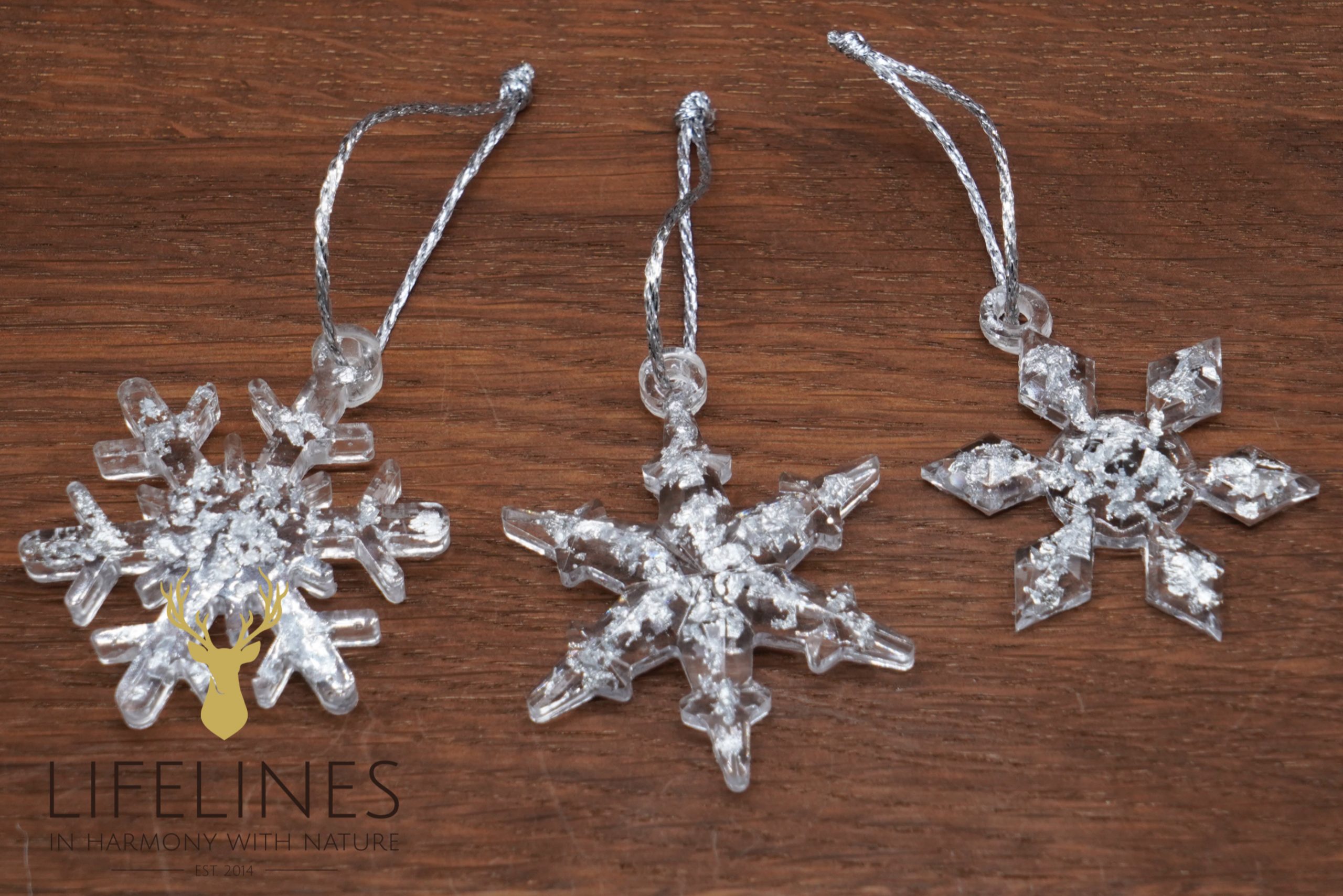 winterdeko-weihnachtsdeko-schmücken-weihnachtsschmuck-weihnachtsbaum-resin